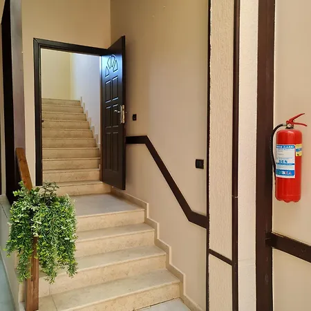 La 3* Tirana